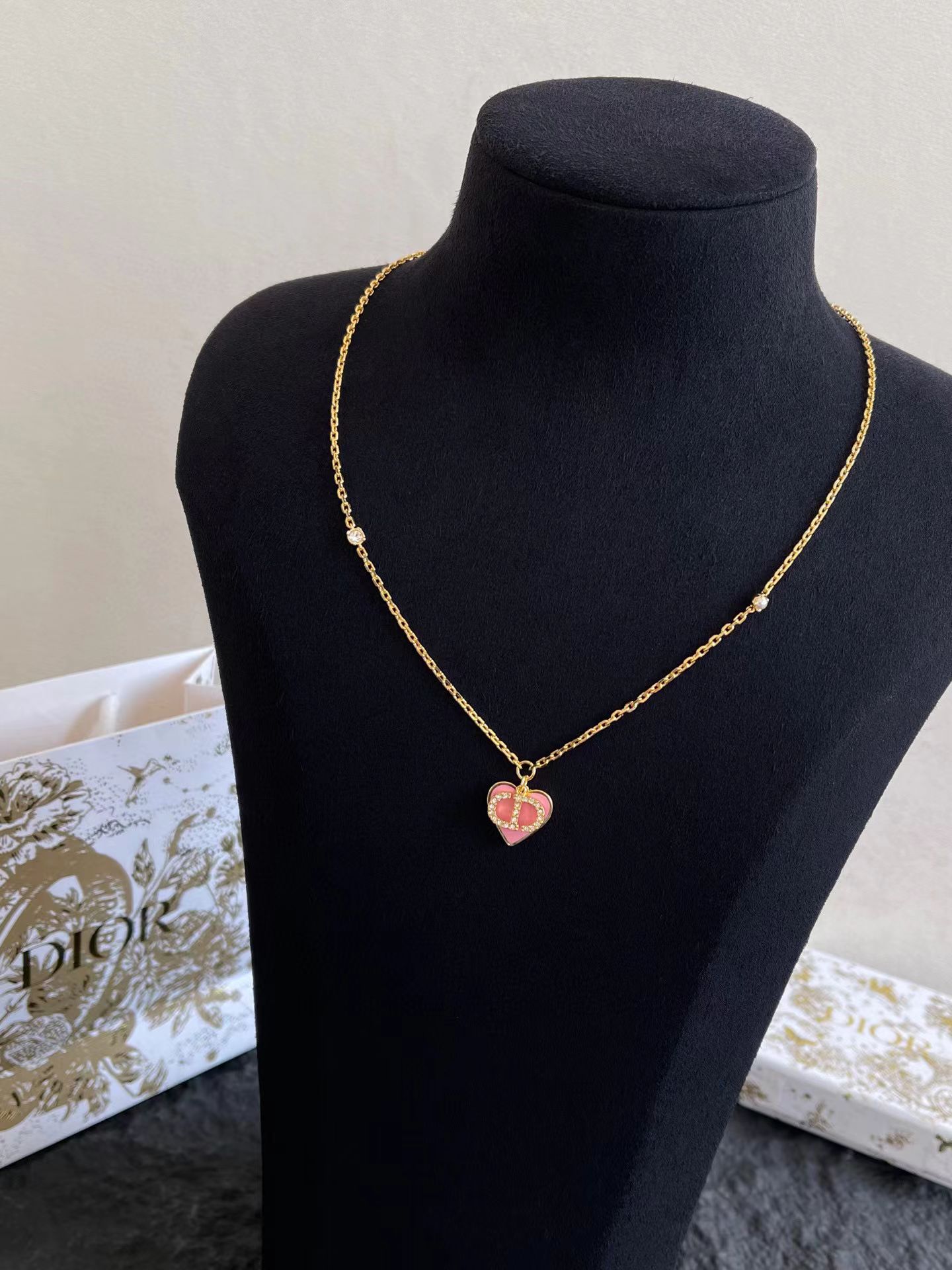 Dior-Dioramour-Pink-Heart-Pendant-Necklaces-Jewelry