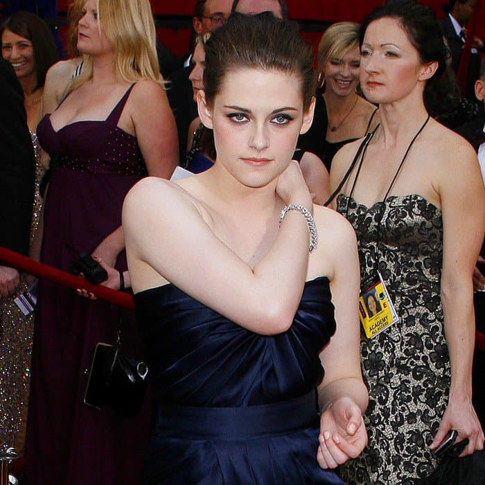 Kristen Stewart in Monique Lhullier