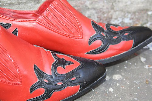 The Little Black List vintage black and red ankle cowboy boots Tess's vintage black and red ankle cowboy boots