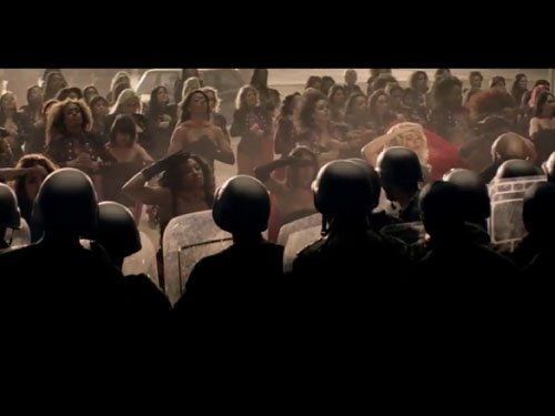 Beyonce "Run The World (Girls)" video The music video for "Run the World (Girls)" was directed by Francis Lawrence