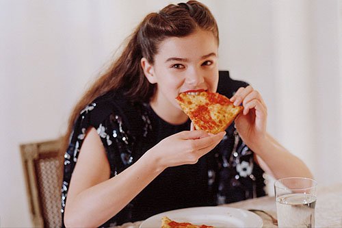 Hailee Steinfeld Miu Miu Fall Winter 2011 ad campaign Hailee Steinfeld's Miu Miu Fall/Winter 2011 ad campaign