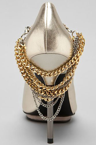 Rock Republic Alayna chain pumps Rock Republic 'Alayna' Chain Pumps in Gold Patent Leather