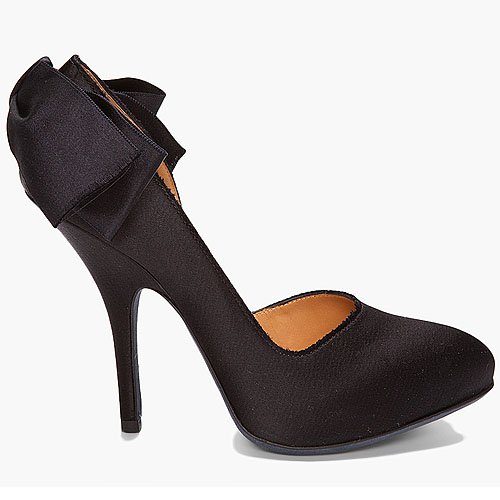 Lanvin satin bow pumps Lanvin's Satin Bow Pumps: A Statement of Sophistication and Style