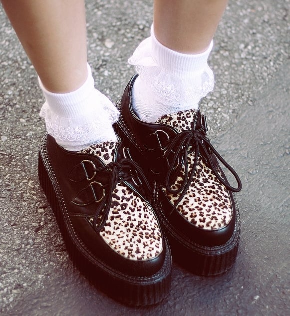 Willabelle Ong styles her Romwe pony hair creepers with an effortlessly edgy outfit