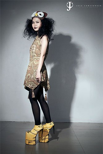 Joco Comendador Gelb Joco Comendador 'Gelb'synthetic serpent leather platforms with resin stalactite-like heels