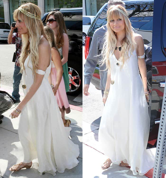 At a promotional event for her jewelry line at Kitson on March 7, 2009, Nicole Richie accentuated her look with the House of Harlow 1960 brass seven-strand coin headpiece, embodying a unique blend of elegance and bohemian style