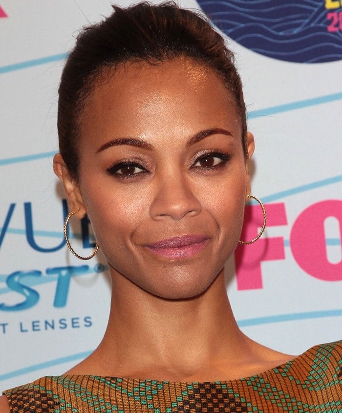 Zoe Saldaña wearing a cropped shell top by Jonathan Saunders