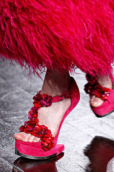 Alexander McQueen Fall 2012 RTW shoes Alexander McQueen runway shoes
