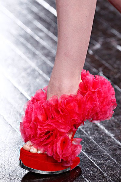 Alexander McQueen Fall 2012 RTW shoes Alexander McQueen runway shoes