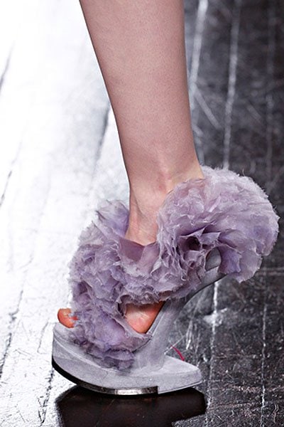 Alexander McQueen Fall 2012 RTW shoes Alexander McQueen runway shoes