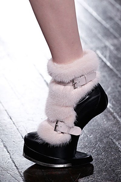 Alexander McQueen Fall 2012 RTW shoes Alexander McQueen runway shoes