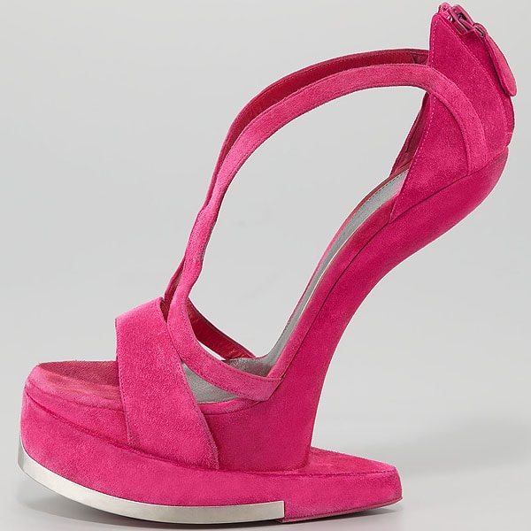 Alexander McQueen Runway heel-less platform sandal Alexander McQueen Runway Heel-Less Platform Sandal