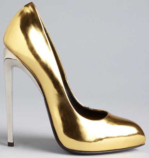 Giuseppe Zanotti Frida Pump in Gold $650