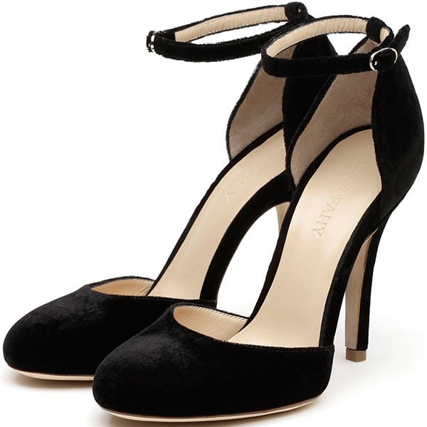 Liam Fahy Lula black velvet Liam Fahy 'Lula' black velvet ankle-strap pumps