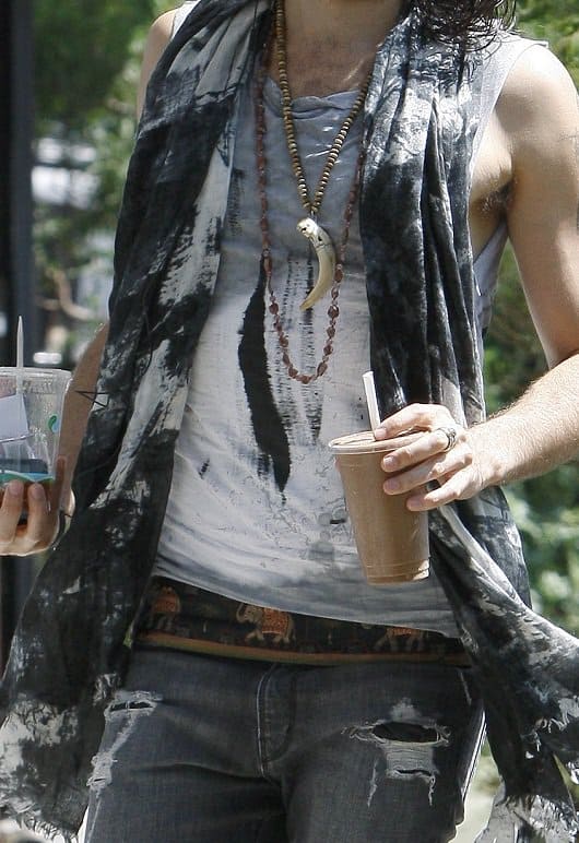 russell brand's scarf Russell Brand wearing a printed black and white scarf