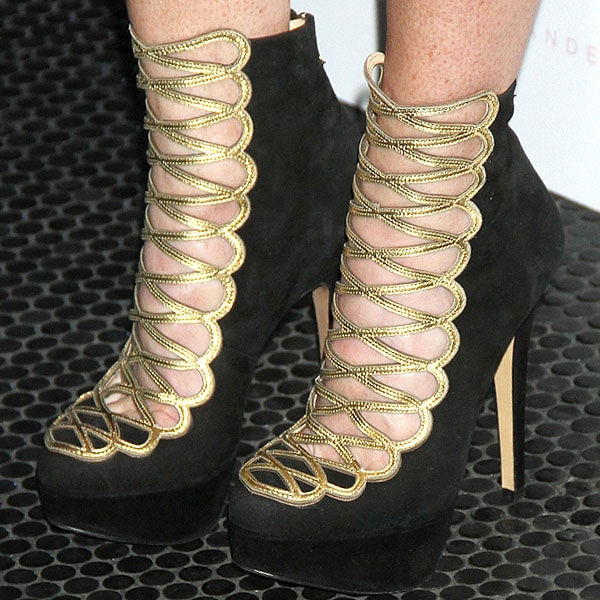 Tracy Anderson in Charlotte Olympia Zena Tracy Anderson shows off her hot feet in Charlotte Olympia Zena booties