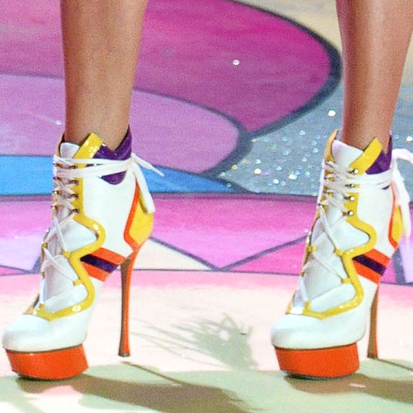 Nicholas Kirkwood shoes 2012 Victoria's Secret Fashion Show Australian model Jessica Hart wears Nicholas Kirkwood shoes