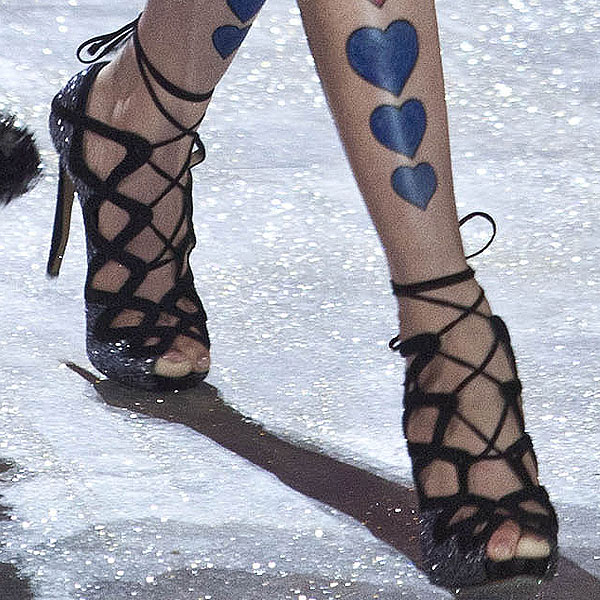 Nicholas Kirkwood shoes 2012 Victoria's Secret Fashion Show Chinese model Liu Wen shows off her feet in black heels