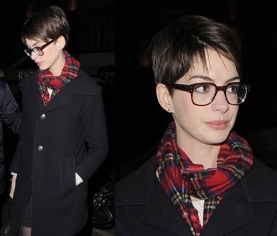 anne hathaway les miserables cast london empire cinema dec4 Anne Hathaway looked fabulous in a plaid scarf paired with dark-rimmed glasses
