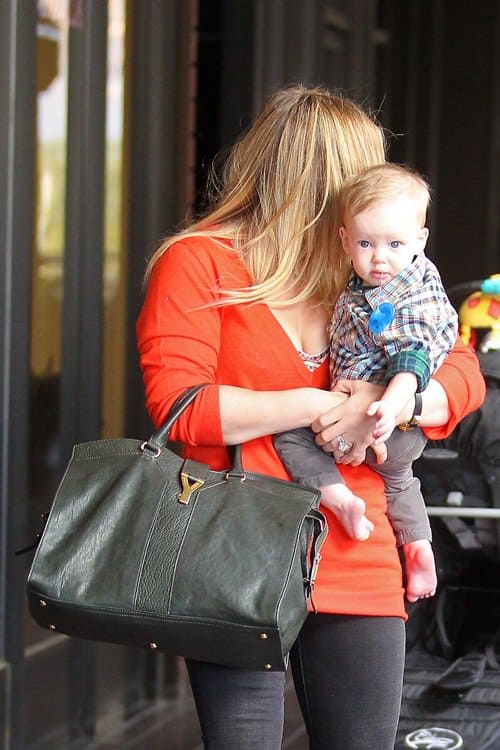 Hilary Duff takes her son Luca Cruz Comrie to a class in Sherman Oaks Los Angeles, California Hilary Duff took her son, Luca Cruz Comrie, to a class in Sherman Oaks