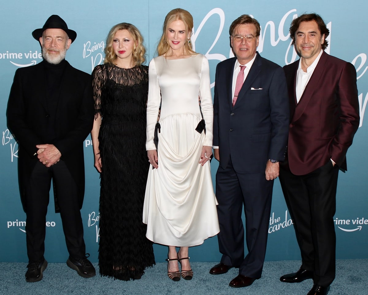 J.K. Simmons, Nina Arianda, Nicole Kidman, Aaron Sorkin, and Javier Bardem attend the New York premiere of Being The Ricardos at Jazz at Lincoln Center on December 2, 2021, with Kidman’s high heels subtly boosting her height and making her appear taller than everyone else in the group