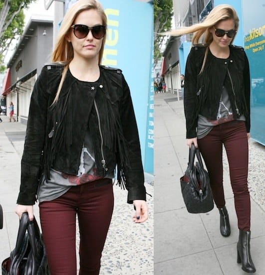 Bar Refaeli in Burgundy Skinny Jeans Bar Refaeli looked fabulous in burgundy skinny jeans