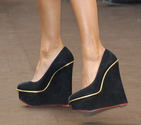 Thandiwe Newton's feet in black Charlotte Olympia wedges
