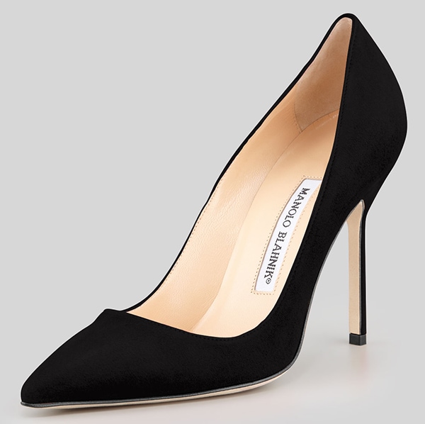 Manolo Blahnik BB Suede Pumps in Black