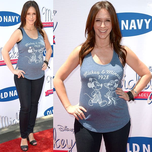 Jennifer Love Hewitt glowing in stylish maternity jeans at the Old Navy Disney "Mickey Through the Decades Collection" event, Burbank, CA, July 13, 2013