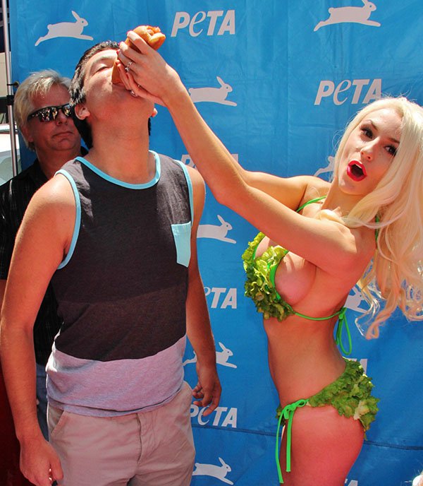 Courtney Stodden promoting Pink's Hot Dogs (new veggie dogs) in support of PETA at Hollywood Highland Center in Los Angeles on July 31, 2013