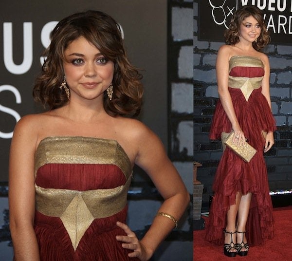 Sarah Hyland looking matronly in a Marchesa dress and Casadei sandals at the 2013 MTV Video Music Awards