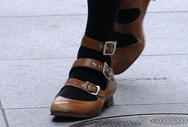 Fearne Cotton lets her Vivienne Westwood three-strap sandals take focus, the buckled silhouette adding structure and edge to an otherwise understated daytime look