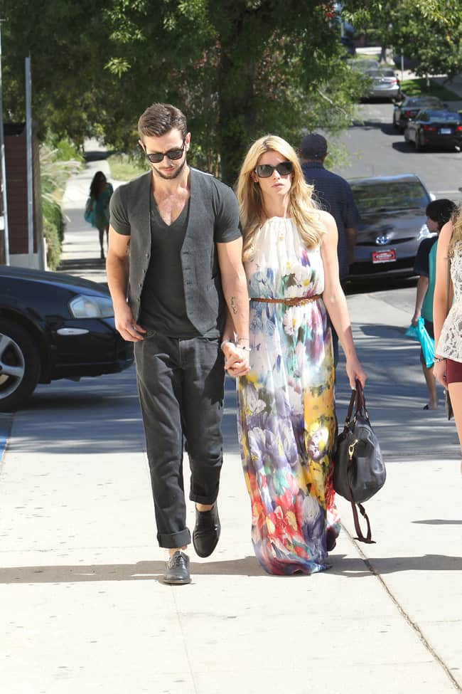 Ashley Greene enjoyed a Sunday brunch with her new boyfriend Paul Khoury on October 6, 2013, while wearing Bvlgari Bv8113 sunglasses, a Zadig Voltaire Sunny bag, and Tory Burch Eddie flats