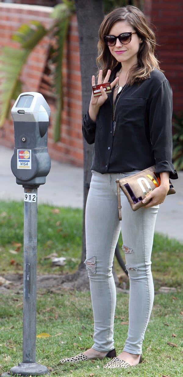 Sophia Bush showing her refreshing, experimental side with layered necklaces and cheetah print shoes