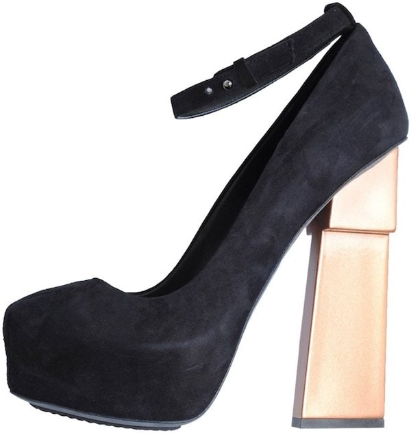 Aperlai "Geisha Doll" Pump in Black Suede
