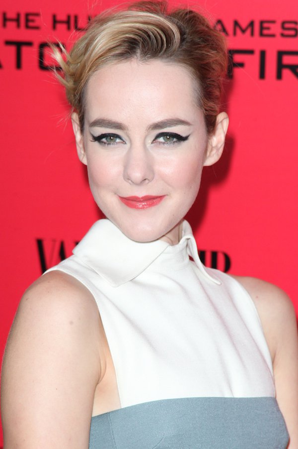 Jena Malone exuded old-school charm in a gray-and-white structured dress from Valentino's Fall 2013 collection