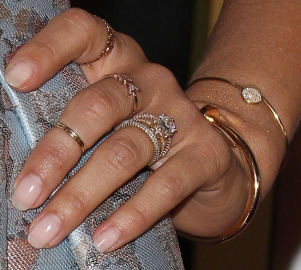 Jessica Alba showing off her EF Collection rings