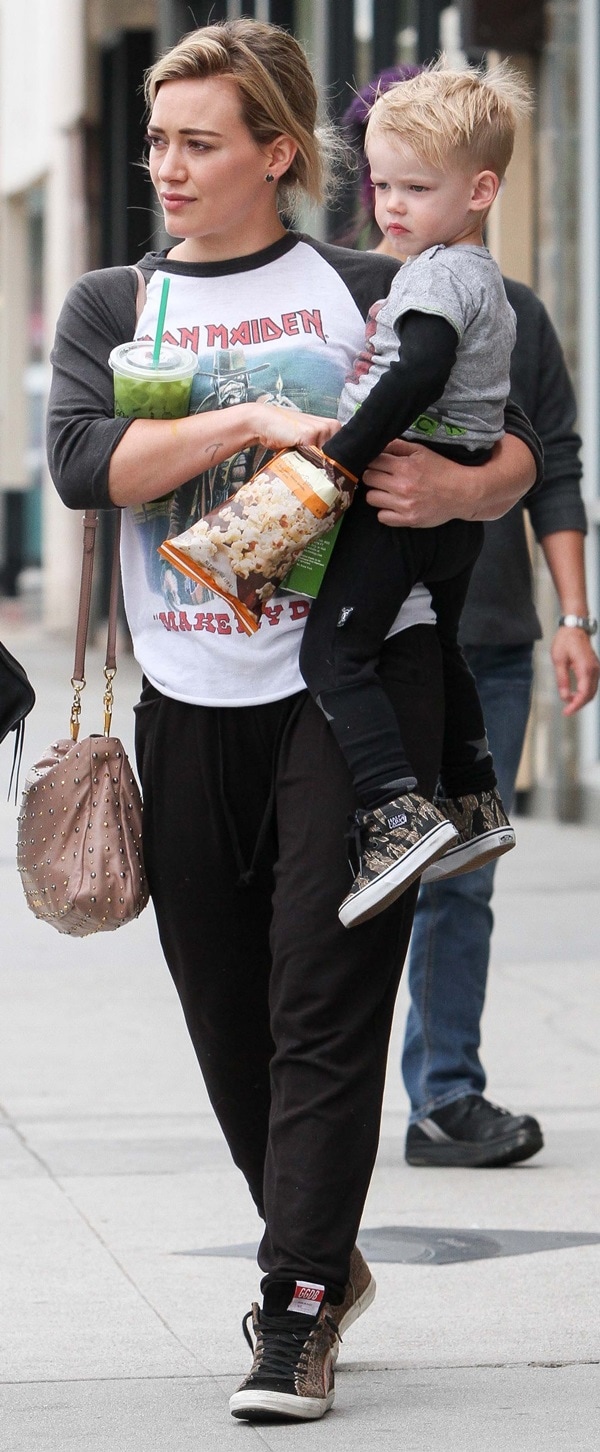 Hilary Duff wears messy hair and minimal makeup