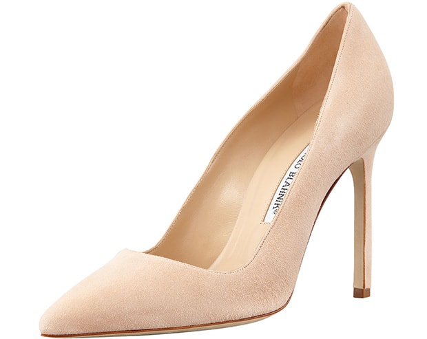 Manolo Blahnik 'BB' Suede Pumps in Nude