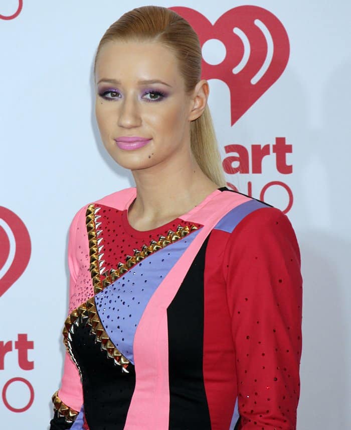 Iggy Azalea looked like a figure skater at the iHeartRadio Music Festival 2014