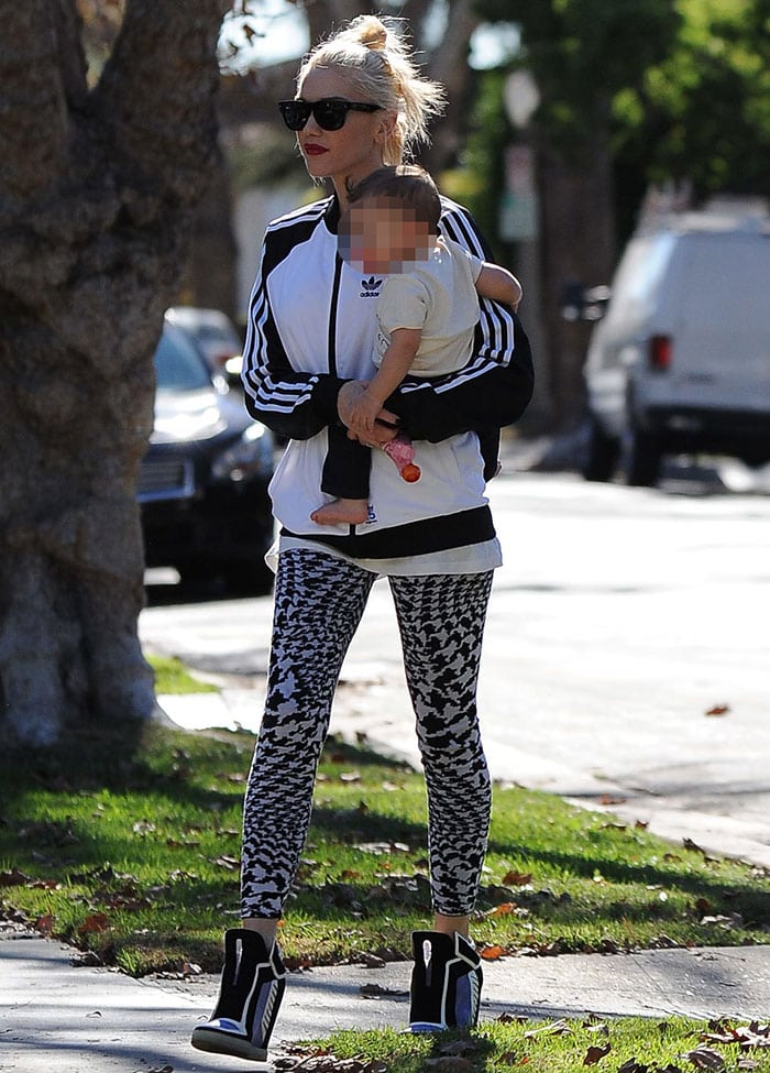 Gwen Stefani shopping with her sons in West Hollywood on November 26, 2014