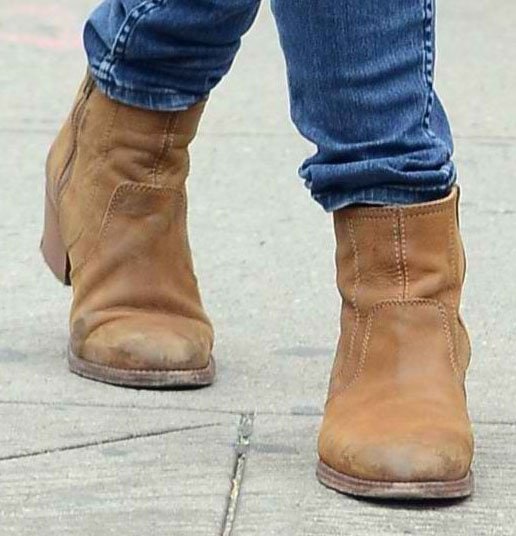 Katie Holmes rocks camel brown suede heeled booties
