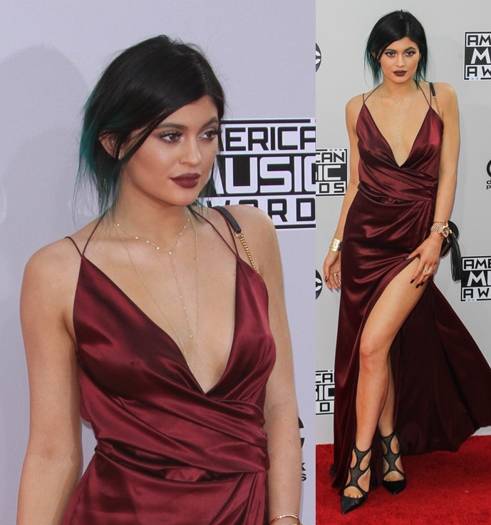 Kylie wearing a low-cut split-front gown by Alexander Vauthier and mesh pumps by Tamara Mellon for the 2014 American Music Awards