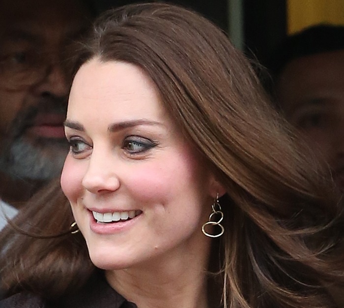 Kate Middleton's gold plated Lolita loop earrings