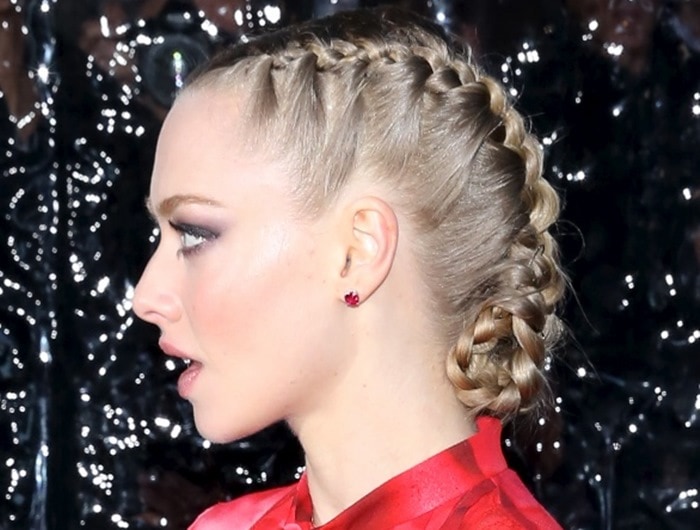 Amanda Seyfried showed off her Jacob Co. earrings