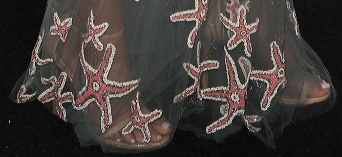 Jordana Brewster’s nude sandals offered a barely-there finish that subtly showcased her perfectly polished pedicure beneath the starfish-embroidered tulle