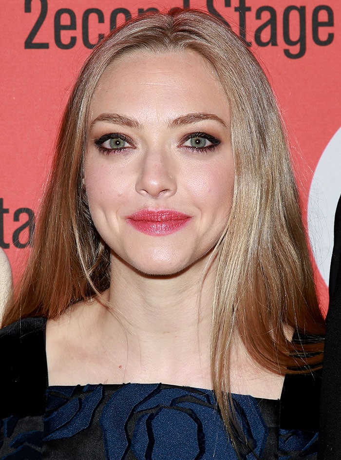 Amanda Seyfried styled her hair down and straight