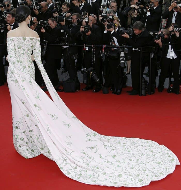 Fan Bingbing's Ralph  Russo Chinese-inspired off-the-shoulder couture gown was a showstopper