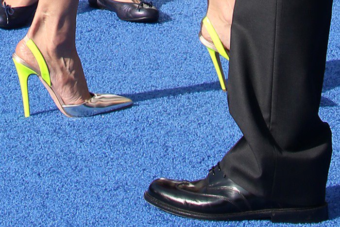 Amal Clooney's feet in Giambattista Valli pumps