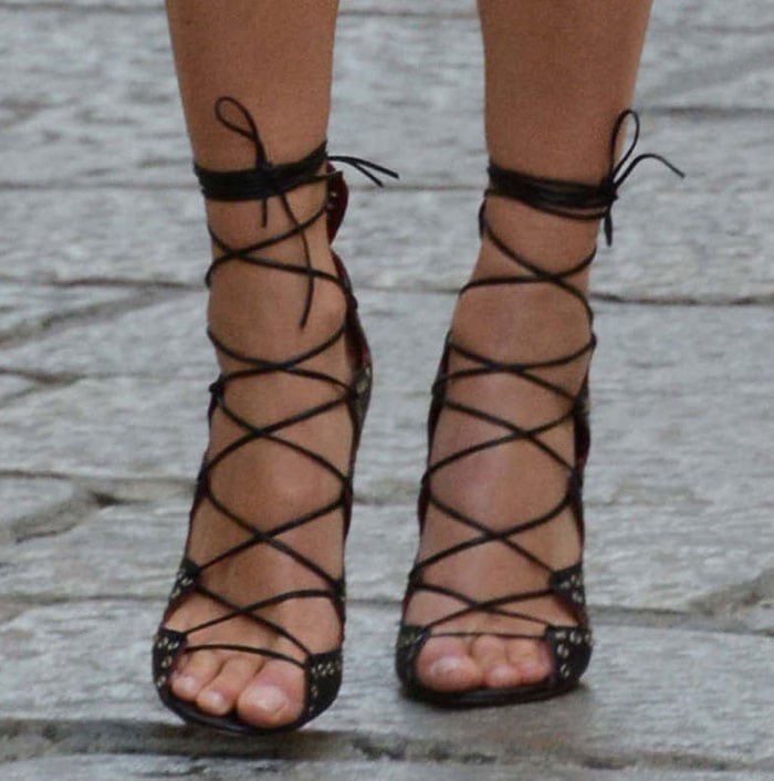 Bar Refaeli shows off her sexy toes